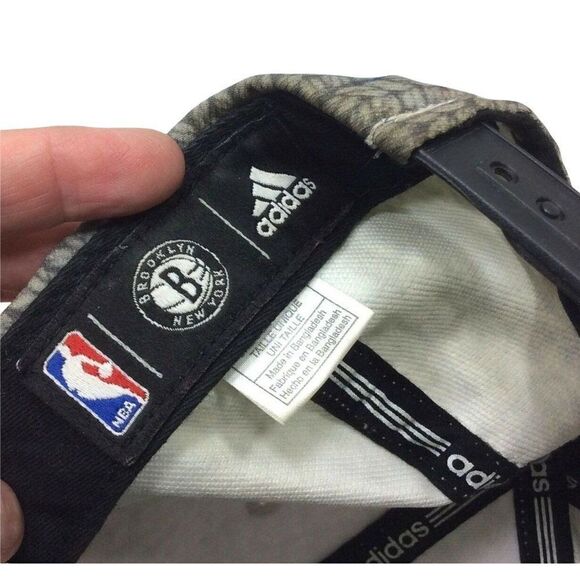 Brooklyn Nets Hat Cap NBA Adidas Lutz Snapback Gray Black OSFA - Picture 6 of 9